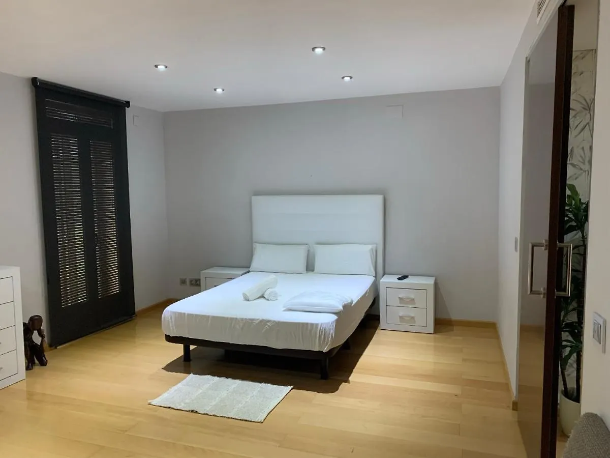 Luxury Apartment Mercat Central Tarragona 0*,  Spain